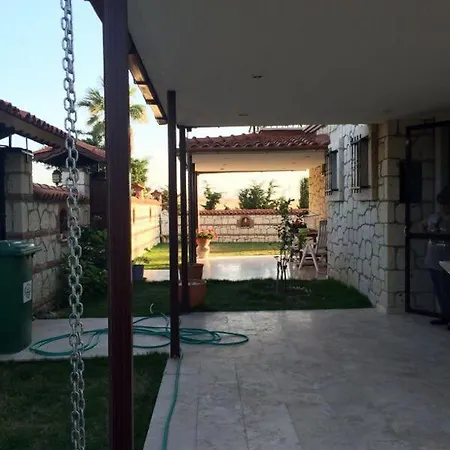 וילה Villa Yigit